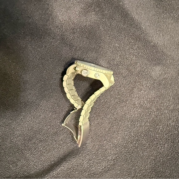 Gold Watch - Picture 4 of 4